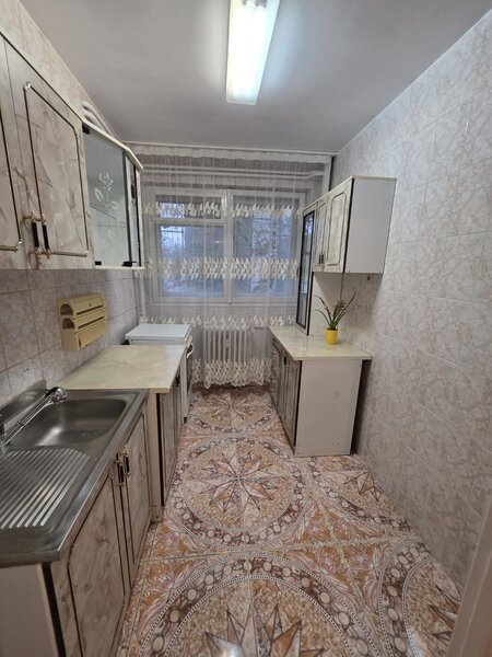 Bucur Obor, pe Mihai Bravu, 5 minute metrou, bloc reabiliat,